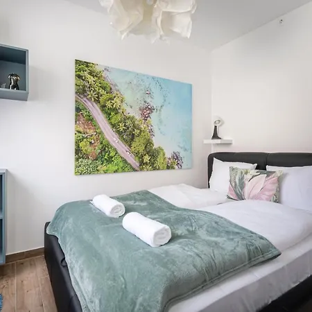 Everwood With Ac Lägenhet Budapest